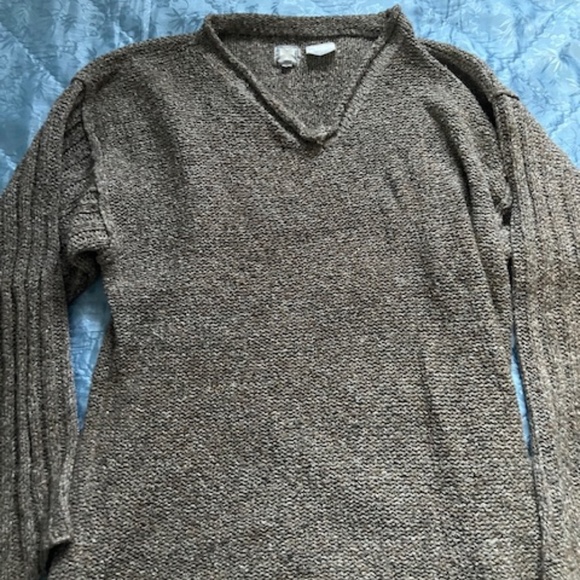 Tan Wool/Acrylic sweater - Picture 1 of 4